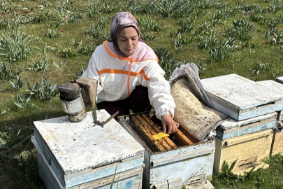 Adana’da babasından öğrendiği arıcılığı devlet desteğiyle büyüttü
