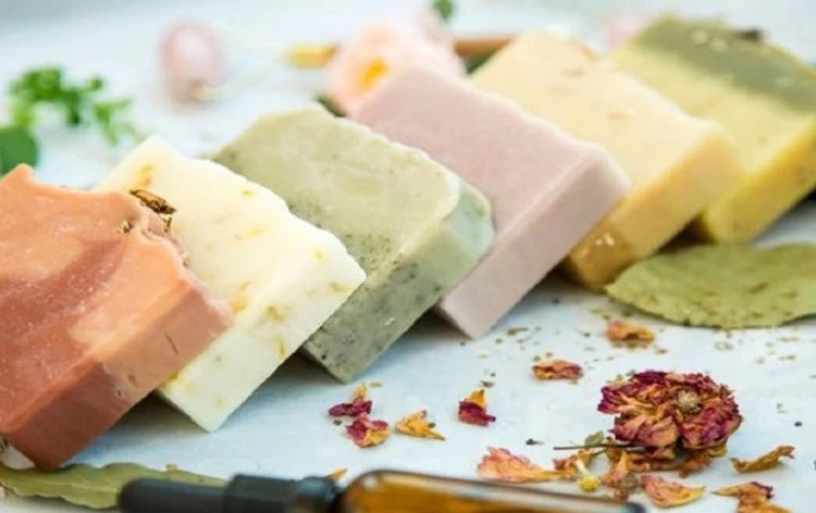 Kaynar Su ve Doğal Sabun Etkisi