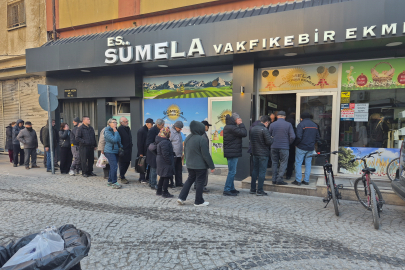 Ramazan 2026 ilk İftar pidesi kuyruğu