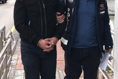 Suç örgütüne bilgi aktaran 9'u polis 17 zanlı hakkında gözaltı kararı