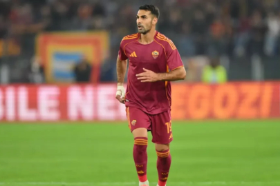 Zeki Çelik'in Juventus transferi iddialarına menajerinden resmi yalanlama geldi