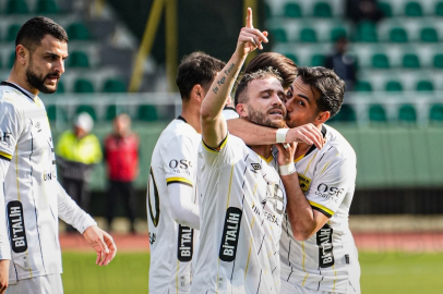 Adana 01 FK’dan deplasmanda büyük zafer: 3 puanla zirve takibini sürdürdü