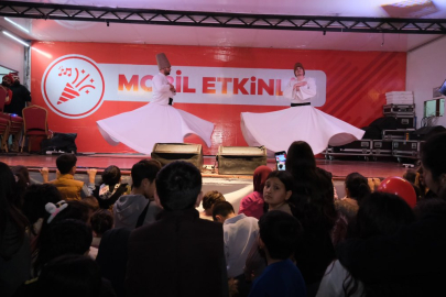 Adana’da Ramazan akşamları Merkez Park’ta şenleniyor