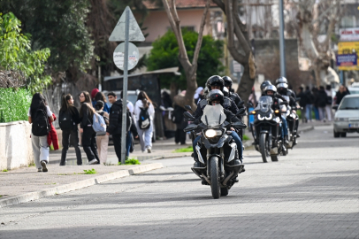 ADANA POLİSİ UYUŞTURUCUYLA MÜCADELEDE SAHADA