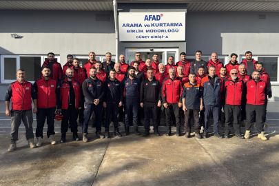 Adana Umut Kervanı arama kurtarma ekibi AFAD akreditasyonunu başarıyla tamamladı