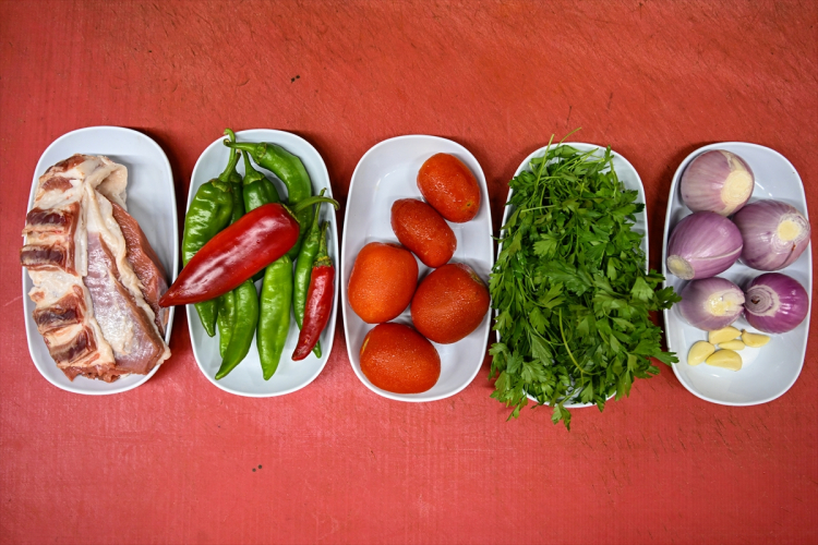 Hatay tepsi kebabı tarifi: UNESCO tescilli lezzet evde nasıl yapılır?