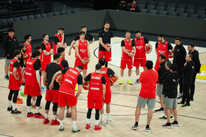 A Milli Basketbol Takımı Sırbistan maçı hazırlıklarına başladı