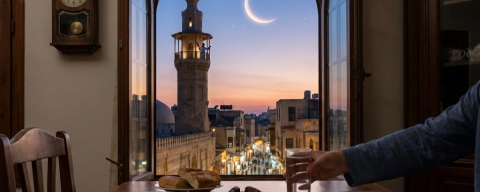 İmsak vakti ezan okunurken su içilir mi, oruç bozulur mu? Diyanet açıkladı