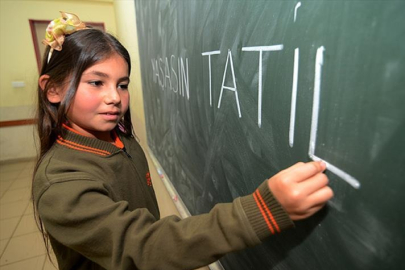 MEB 2026 çalışma takvimi netleşti: İkinci ara tatil ve Ramazan Bayramı tatili birleşecek mi?