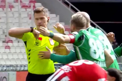 Sakaryaspor'da Caner Erkin krizi: Tecrübeli futbolcu bu sezon dördüncü kez ihraç edildi