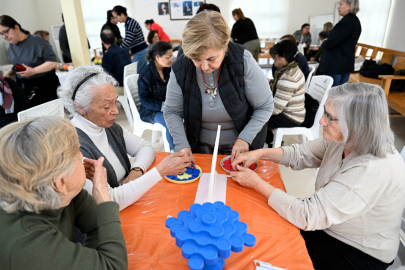 Çukurova Belediyesi’nden Alzheimer hastalarına anlamlı destek