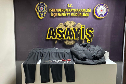 AVM’de hırsızlık şüphelisi alarmı sökmeye çalışırken suçüstü yakalandı