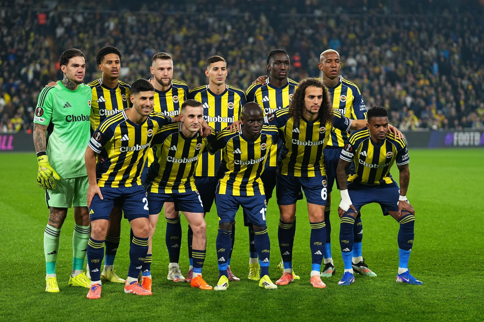 Fenerbahçe İngiltere'de mucize peşinde: 8 eksikle 300. avrupa sınavı