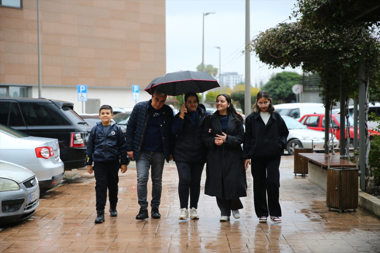 Her şey bitti demişti, şimdi üniversiteli Elif Naz'ın azmi kanseri yendi 5