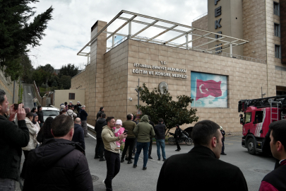 İstanbul’da 5 katlı polisevinde korkutan yangın