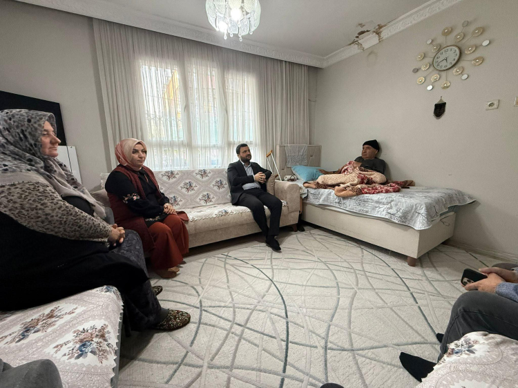 AK Parti Yüreğir'den Ramazan çıkartması Mahalle mahalle gönül köprüleri kuruluyor 4