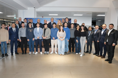 Alparslan Türkeş Üniversitesi’nde Vali Yavuz, Ramazan sofrasında gençlerle buluştu