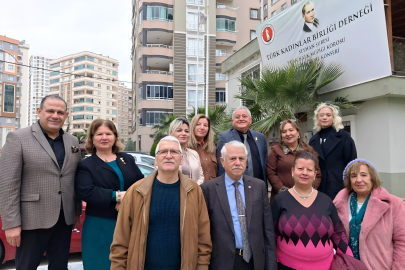 Türk Kadınlar Birliği Derneği Seyhan Şubesi, şair ve yazarları ağırladı