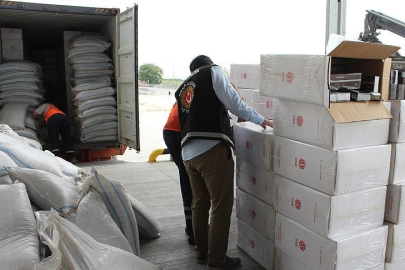 Un çuvallarına gizlenmiş 127 kilogram kokain ele geçirildi