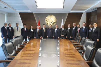 ADANA SANAYİSİ GÜÇLENİYOR: AOSB YÖNETİMİ BAKANLIKTA