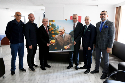 Adana Ticaret Odası Başkanı Yücel Bayram, Çukurova Gazeteciler Cemiyeti’ni ziyaret etti