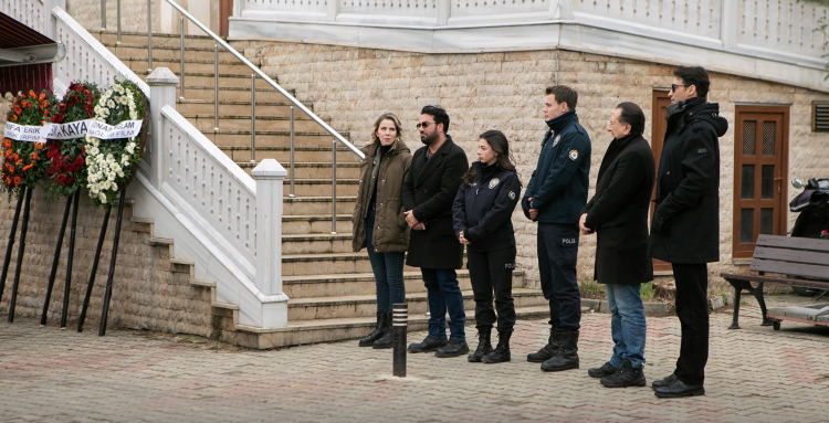 Arka Sokaklar” dizisinde Güllü’nün ölümü seyircileri ekrana kilitledi