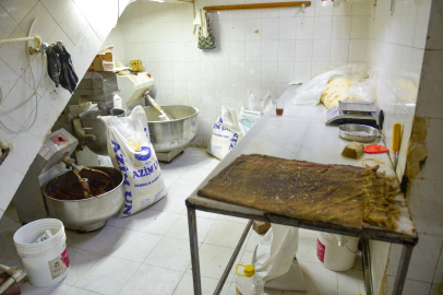 Seyhan’da hijyen kurallarına uymayan fırın mühürlendi