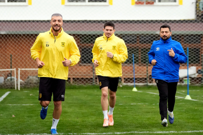 Adana 01 FK’da disiplin ve inanç ön planda