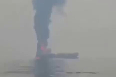 Umman açıklarında petrol tankerine saldırı! Skylight hedef alındı, mürettebat tahliye edildi