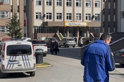 Çekmeköy’de lisede bıçaklı saldırıda yaralanan öğretmen hayatını kaybetti