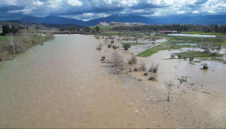 Osmaniye'de Ceyhan Nehri'nin debisi yükseldi 2