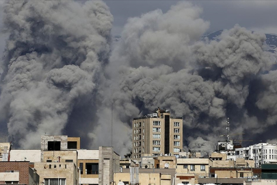 ABD VE İSRAİL’DEN İRAN’A SALDIRILAR SÜRÜYOR: CAN KAYBI 787’YE YÜKSELDİ