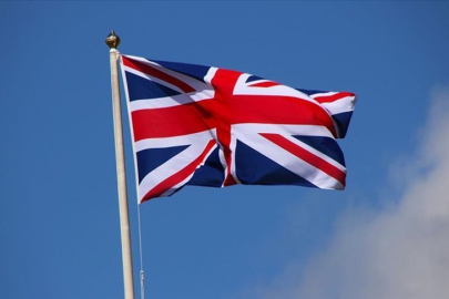 ABD ve İsrail'in İran’a saldırısı, İngiltere’nin denizaşırı planlarını ateşledi