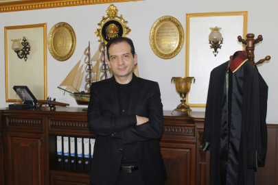 Av. Katlav uyardı: Bir tıkla tüm bilgileriniz çalınabilir