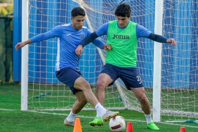 Mağlubiyetlerle sarsılan Demirspor, Sakarya'da kendini arayacak