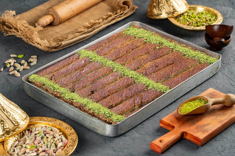 Yer Fıstıklı Burma Kadayıf