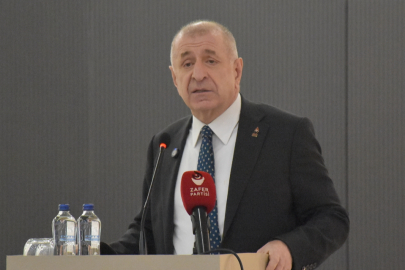 Zafer Partisi Genel Başkanı Özdağ Adana'da partisinin iftar programına katıldı