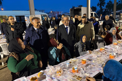 Karataş’ta Tuzla Mahallesi’nde birlik ve beraberlik sofrası kuruldu