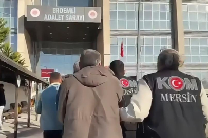 Mersin'de yurt dışına kaçırılmak istenilen binlerce tarihi eser ele geçirildi