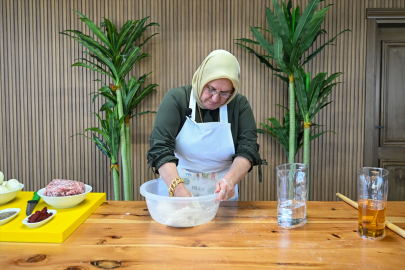 Osmaniye'nin yöresel lezzeti: Adım adım Etli Kömbe tarifi