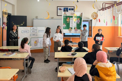 Adana’da öğrenciler Yeşilay Haftası’nda sağlıklı yaşam ve bağımlılıkla mücadelede farkındalık kazandı