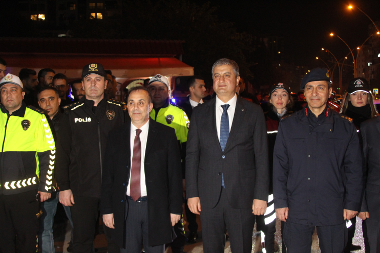 Adana Valisi Mustafa Yavuz Adanalı hemşerilerimizin huzuru ve güvenliği için sahadayız 2