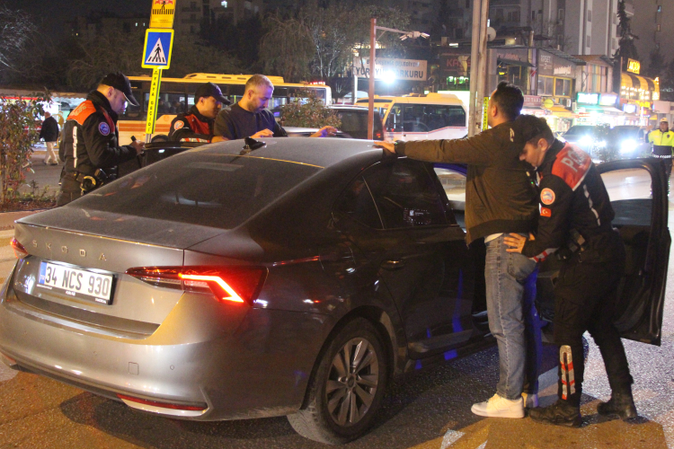 Adana Valisi Mustafa Yavuz Adanalı hemşerilerimizin huzuru ve güvenliği için sahadayız 3