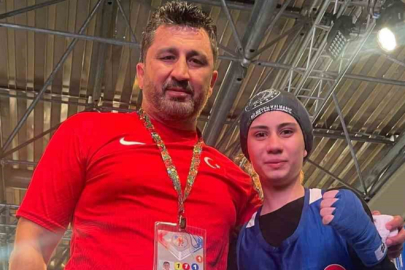 Adanalı milli boksör Azra Nur Çetin Dünya Kupası’nda