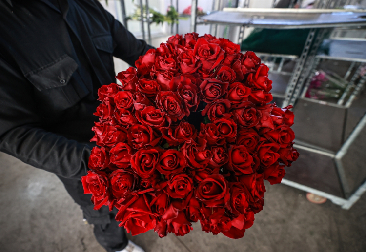 Çukurova çiçek mezatlarında 8 Mart bereketi Satışlar 5 katına çıktı 2