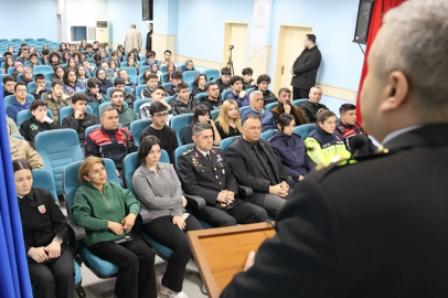 Jandarma Sahil Güvenlik Akademisi (JSGA) Aksaray’da öğrencilere tanıtıldı