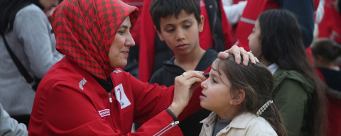 Türk Kızılay Hatay iftar programında Fatma Meriç Yılmaz depremzedelerle buluştu