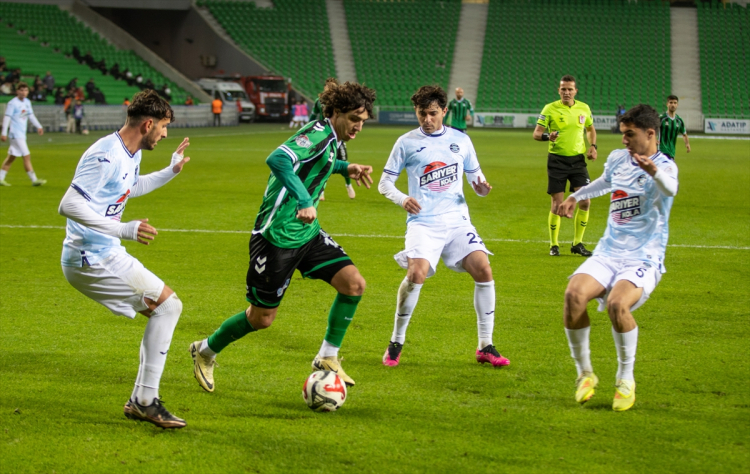 Adana Demirspor Sakarya deplasmanından 4-0'lık mağlubiyetle ayrıldı 4