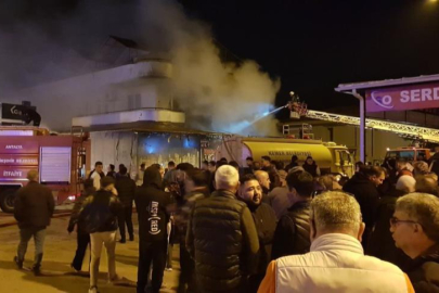 Antalya’da elektrikçide çıkan yangın mahalleyi ayağa kaldırdı