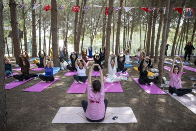 Mersin’de 8 Mart’a özel etkinlik: Kadınlar doğada yürüyüş, yoga ve mandala ile buluştu